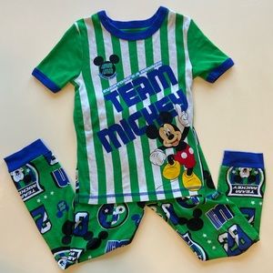 DISNEY MICKEY MOUSE size 7 pajama set